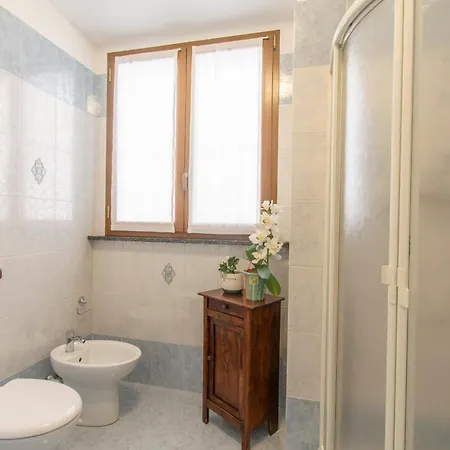 Apartment The Royal House - Un Passo Dalla Reggia /en-es-it *