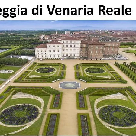 The Royal House - Un Passo Dalla Reggia /en-es-it * Venaria Reale