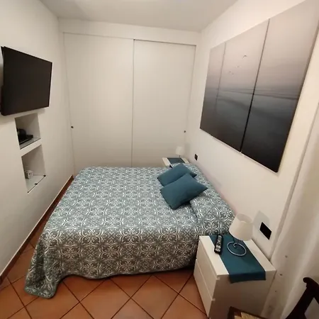 Apartment The Royal House - Un Passo Dalla Reggia /en-es-it *